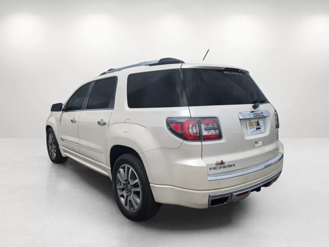 2014 /Cocoa Dune GMC Acadia Denali (1GKKVTKD8EJ) with an Gas V6 3.6L/220 engine, 6-Speed Automatic transmission, located at 1430 Gateway Drive, Opelika, AL, 36801, (334) 239-0944, 32.637871, -85.409790 - 2014 GMC Acadia Denali - Photo#2