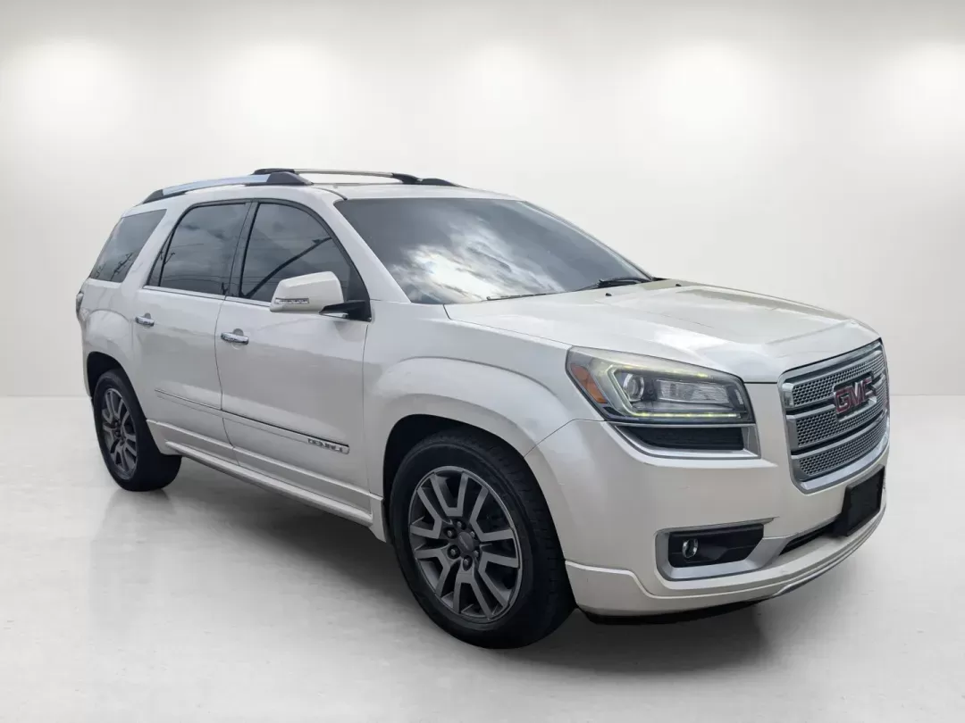 2014 /Cocoa Dune GMC Acadia Denali (1GKKVTKD8EJ) with an Gas V6 3.6L/220 engine, 6-Speed Automatic transmission, located at 1430 Gateway Drive, Opelika, AL, 36801, (334) 239-0944, 32.637871, -85.409790 - 2014 GMC Acadia Denali - Photo#6