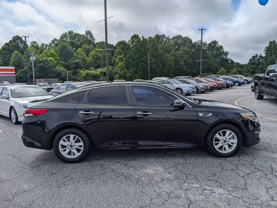 2017 /Beige Kia Optima LX (5XXGT4L3XHG) with an Regular Unleaded I-4 2.4 L/144 engine, 6-Speed Automatic w/OD transmission, located at 3959 U.S. 80 W, Phenix City, AL, 36870, (334) 297-4885, 32.469296, -85.135185 - 2017 Kia Optima LX - Photo#3