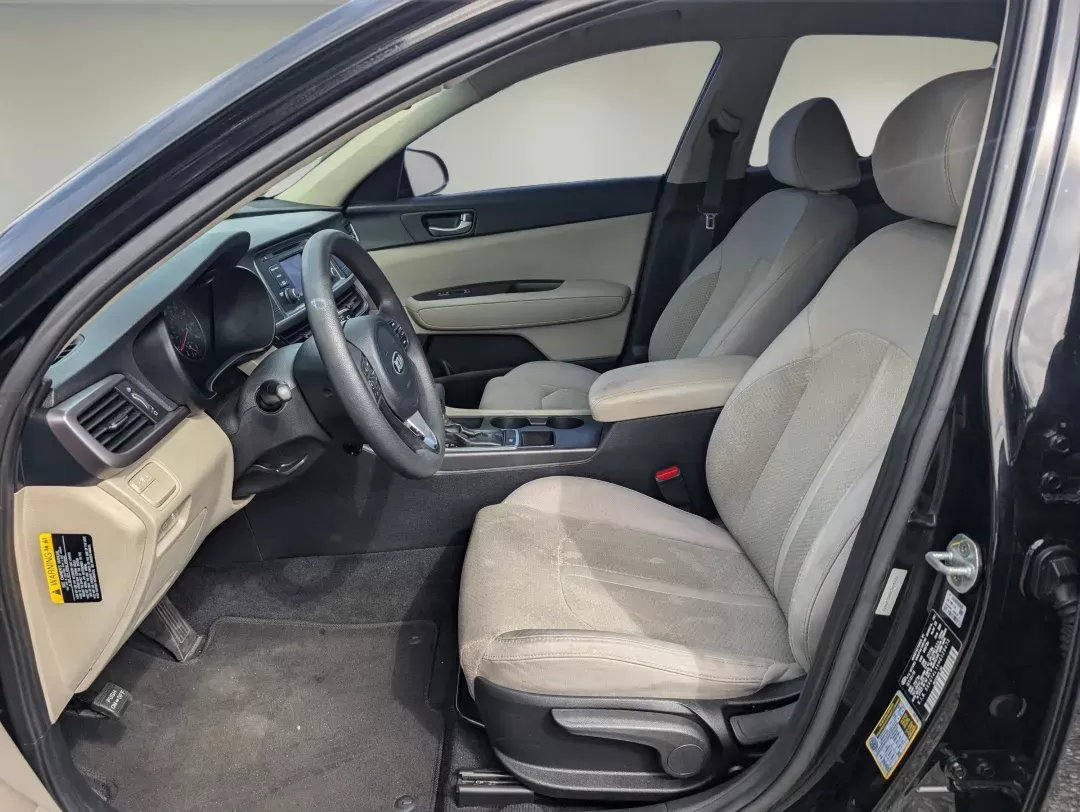 2017 /Beige Kia Optima LX (5XXGT4L3XHG) with an Regular Unleaded I-4 2.4 L/144 engine, 6-Speed Automatic w/OD transmission, located at 521 Old Farm Lane Rd, Prattville, AL, 36066, (334) 325-1505, 32.482460, -86.416367 - 2017 Kia Optima LX - Photo#10