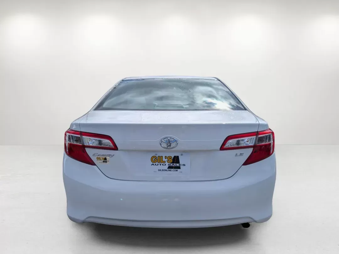 2013 Toyota Camry LE (4T1BF1FK5DU) with an Gas I4 2.5L/152 engine, 6-Speed Automatic w/Manual Shift transmission, located at 1430 Gateway Drive, Opelika, AL, 36801, (334) 239-0944, 32.637871, -85.409790 - 2013 Toyota Camry LE - Photo#5