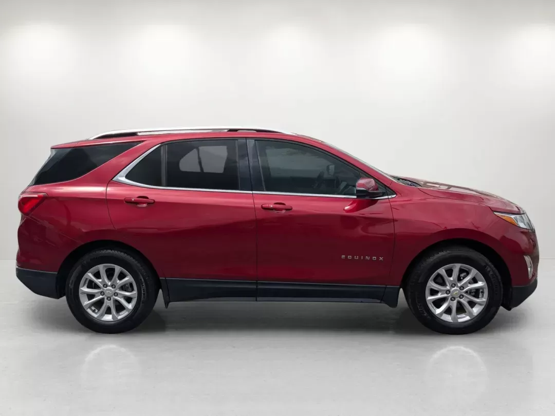 2019 /Medium Ash Gray Chevrolet Equinox LT (2GNAXKEV1K6) with an Turbocharged Gas I4 1.5L/92 engine, 6-Speed Automatic transmission, located at 521 Old Farm Lane Rd, Prattville, AL, 36066, (334) 325-1505, 32.482460, -86.416367 - 2019 Chevrolet Equinox LT - Photo#3