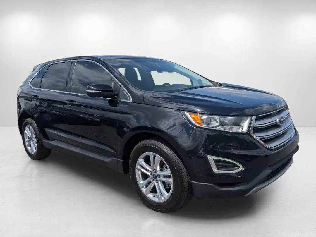 2018 Ford Edge SEL (2FMPK3J93JB) with an Intercooled Turbo Premium Unleaded I-4 2.0 L/122 engine, 6-Speed Automatic w/OD transmission, located at 5115 14th Ave., Columbus, GA, 31904, (706) 323-0345, 32.511494, -84.971046 - 2018 Ford Edge SEL - Photo#2