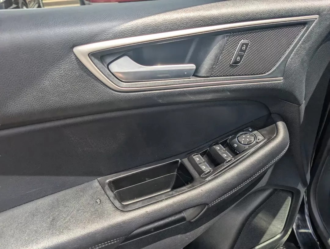 2018 Ford Edge SEL (2FMPK3J93JB) with an Intercooled Turbo Premium Unleaded I-4 2.0 L/122 engine, 6-Speed Automatic w/OD transmission, located at 5115 14th Ave., Columbus, GA, 31904, (706) 323-0345, 32.511494, -84.971046 - 2018 Ford Edge SEL - Photo#8