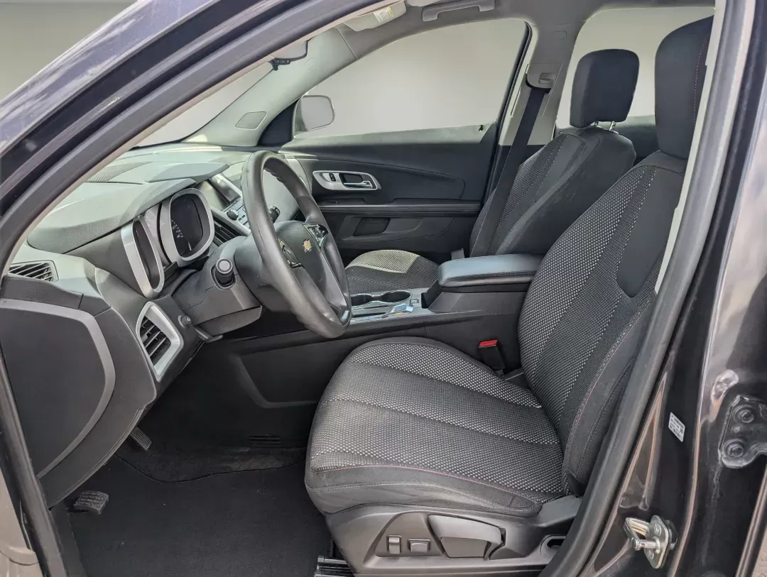 2016 /Jet Black Chevrolet Equinox LS (2GNALBEK9G6) with an Gas I4 2.4/145 engine, 6-Speed Automatic transmission, located at 804 22nd Ave, Phenix City, AL, 36870, (334) 297-1860, 32.484749, -85.024475 - 2016 Chevrolet Equinox LS - Photo#10