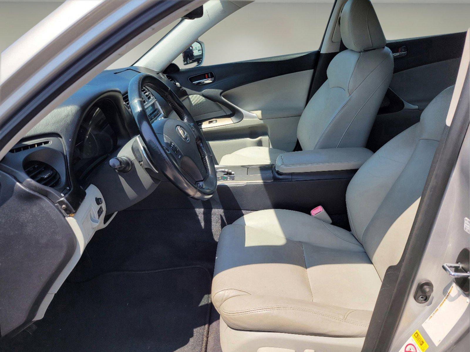 2008 Silver Lexus IS 250 (JTHCK262985) with an Gas V6 2.5L/152 engine, 6-Speed Automatic transmission, located at 3959 U.S. 80 W, Phenix City, AL, 36870, (334) 297-4885, 32.469296, -85.135185 - 2008 Lexus IS 250 - Photo#9