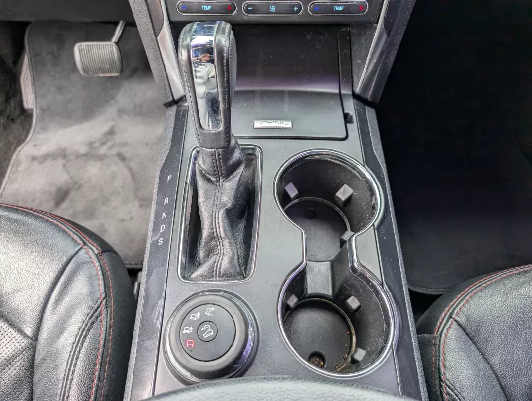 2018 Ford Explorer Sport (1FM5K8GT0JG) with an Twin Turbo Premium Unleaded V-6 3.5 L/213 engine, 6-Speed Automatic w/OD transmission, located at 804 22nd Ave, Phenix City, AL, 36870, (334) 297-1860, 32.484749, -85.024475 - 2018 Ford Explorer Sport - Photo#13