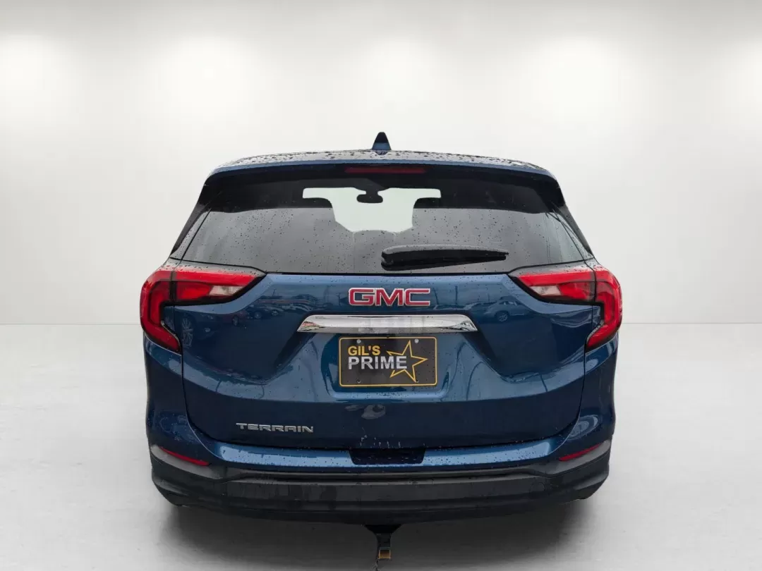 2020 /Jet Black GMC Terrain SLE (3GKALMEVXLL) with an Turbocharged Gas/E15 I4 1.5L/92 engine, 9-Speed Automatic transmission, located at 1430 Gateway Drive, Opelika, AL, 36801, (334) 239-0944, 32.637871, -85.409790 - 2020 GMC Terrain SLE - Photo#5