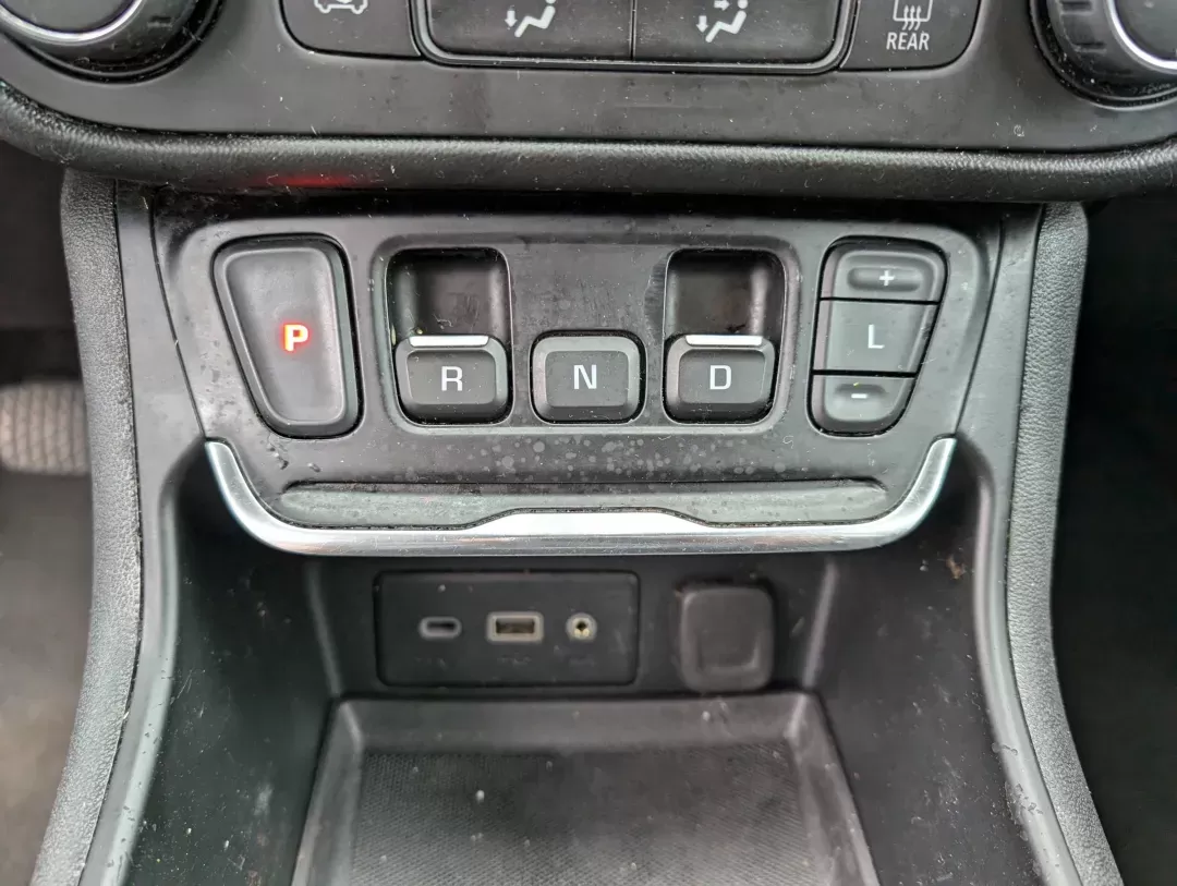 2020 /Jet Black GMC Terrain SLE (3GKALMEVXLL) with an Turbocharged Gas/E15 I4 1.5L/92 engine, 9-Speed Automatic transmission, located at 1430 Gateway Drive, Opelika, AL, 36801, (334) 239-0944, 32.637871, -85.409790 - 2020 GMC Terrain SLE - Photo#13