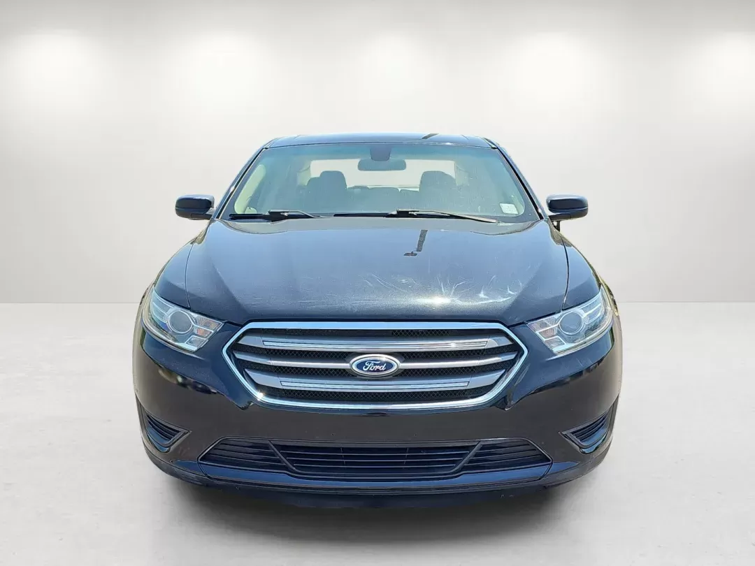 2014 Ford Taurus SE (1FAHP2D80EG) with an Regular Unleaded V-6 3.5 L/213 engine, 6-Speed Automatic w/OD transmission, located at 1430 Gateway Drive, Opelika, AL, 36801, (334) 239-0944, 32.637871, -85.409790 - 2014 Ford Taurus SE - Photo#1