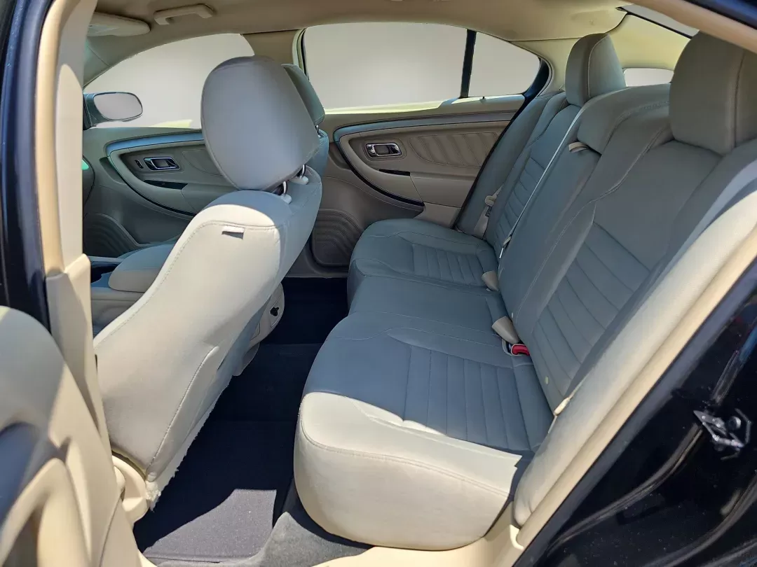 2014 Ford Taurus SE (1FAHP2D80EG) with an Regular Unleaded V-6 3.5 L/213 engine, 6-Speed Automatic w/OD transmission, located at 1430 Gateway Drive, Opelika, AL, 36801, (334) 239-0944, 32.637871, -85.409790 - 2014 Ford Taurus SE - Photo#14