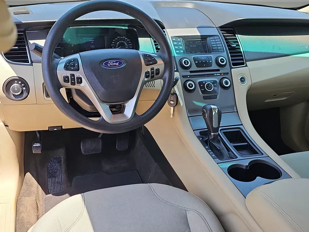 2014 Ford Taurus SE (1FAHP2D80EG) with an Regular Unleaded V-6 3.5 L/213 engine, 6-Speed Automatic w/OD transmission, located at 7000 Northlake Connector, Columbus, GA, 31904, (706) 987-8085, 32.524975, -84.978134 - 2014 Ford Taurus SE - Photo#15