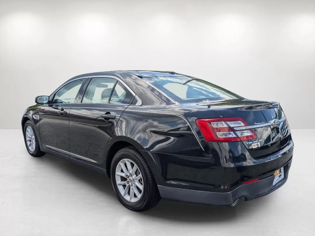 2014 Ford Taurus SE (1FAHP2D80EG) with an Other engine, located at 3959 U.S. 80 W, Phenix City, AL, 36870, (334) 297-4885, 32.469296, -85.135185 - **Discover Your Next Adventure with the 2014 Ford Taurus SE at Gils Auto - Columbus!**<br /> <br /> Are you searching for a reliable sedan that can handle both your daily commute and weekend adventures? Look no further than this gorgeous 2014 Ford Taurus SE, available now at Gils Auto, located at 51 - Photo#6
