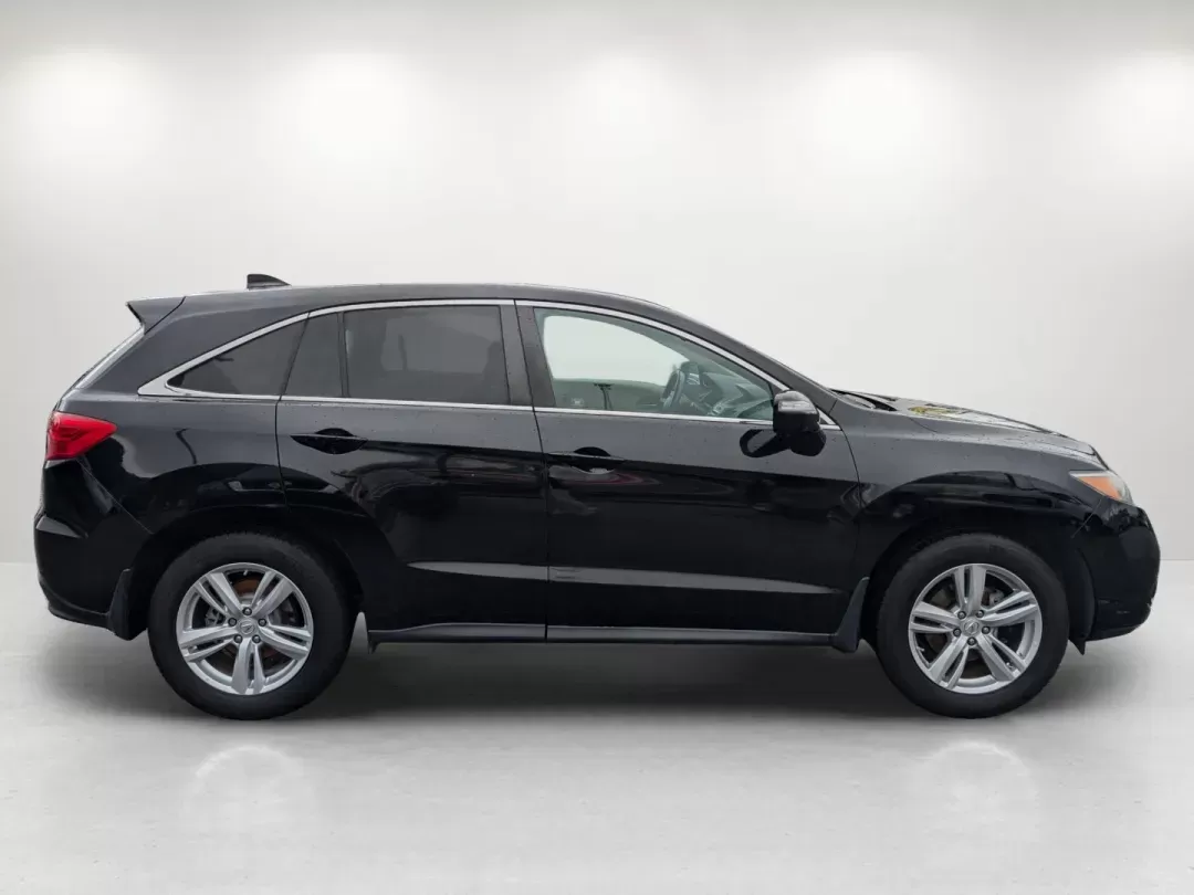 2013 Acura RDX (5J8TB3H33DL) with an Other engine, located at 7000 Northlake Connector, Columbus, GA, 31904, (706) 987-8085, 32.524975, -84.978134 - Discover the perfect blend of luxury and practicality with the 2013 Acura RDX, available now at Gils Auto - Columbus #2. Located at 7000 Northlake Connector, Columbus, GA 31904, our Buy Here Pay Here dealership specializes in providing guaranteed approval with flexible in-house financing options, ma - Photo#3