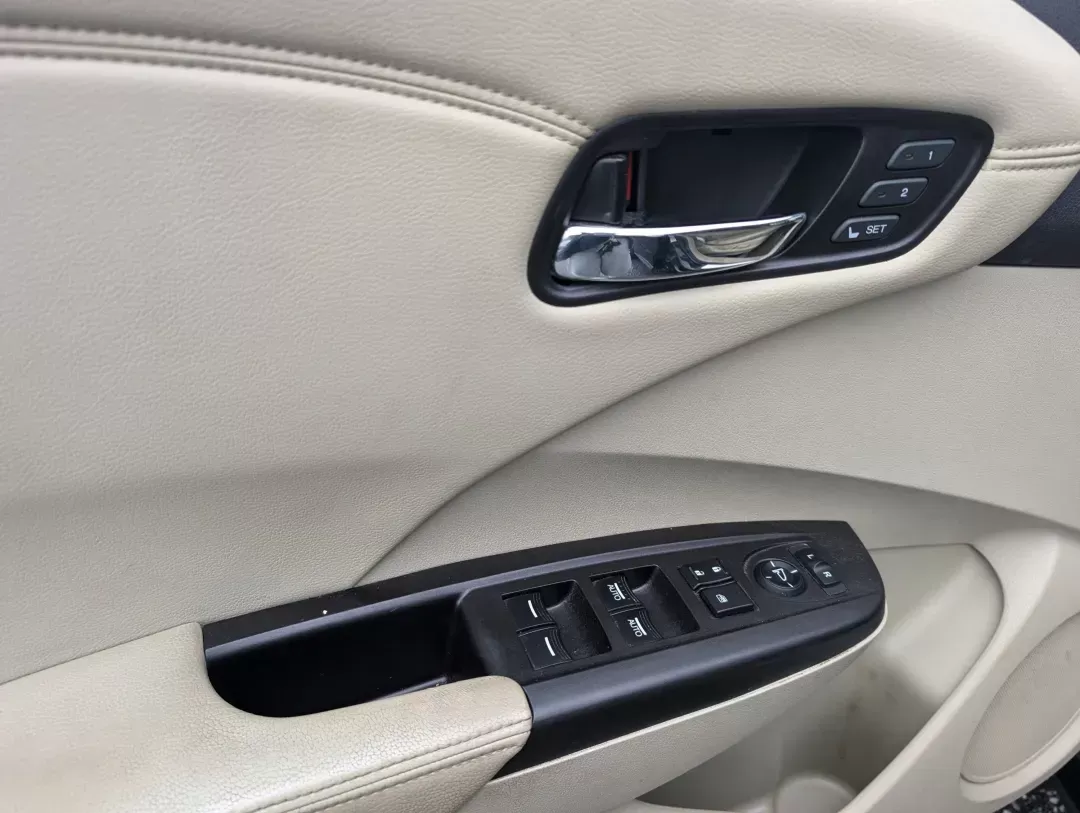 2013 Acura RDX (5J8TB3H33DL) with an Other engine, located at 7000 Northlake Connector, Columbus, GA, 31904, (706) 987-8085, 32.524975, -84.978134 - Discover the perfect blend of luxury and practicality with the 2013 Acura RDX, available now at Gils Auto - Columbus #2. Located at 7000 Northlake Connector, Columbus, GA 31904, our Buy Here Pay Here dealership specializes in providing guaranteed approval with flexible in-house financing options, ma - Photo#8