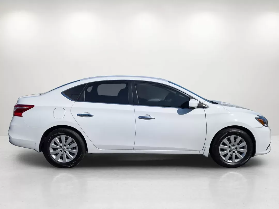2017 /Charcoal Nissan Sentra S (3N1AB7AP8HY) with an Regular Unleaded I-4 1.8 L/110 engine, 1-Speed CVT w/OD transmission, located at 7000 Northlake Connector, Columbus, GA, 31904, (706) 987-8085, 32.524975, -84.978134 - 2017 Nissan Sentra S - Photo#4
