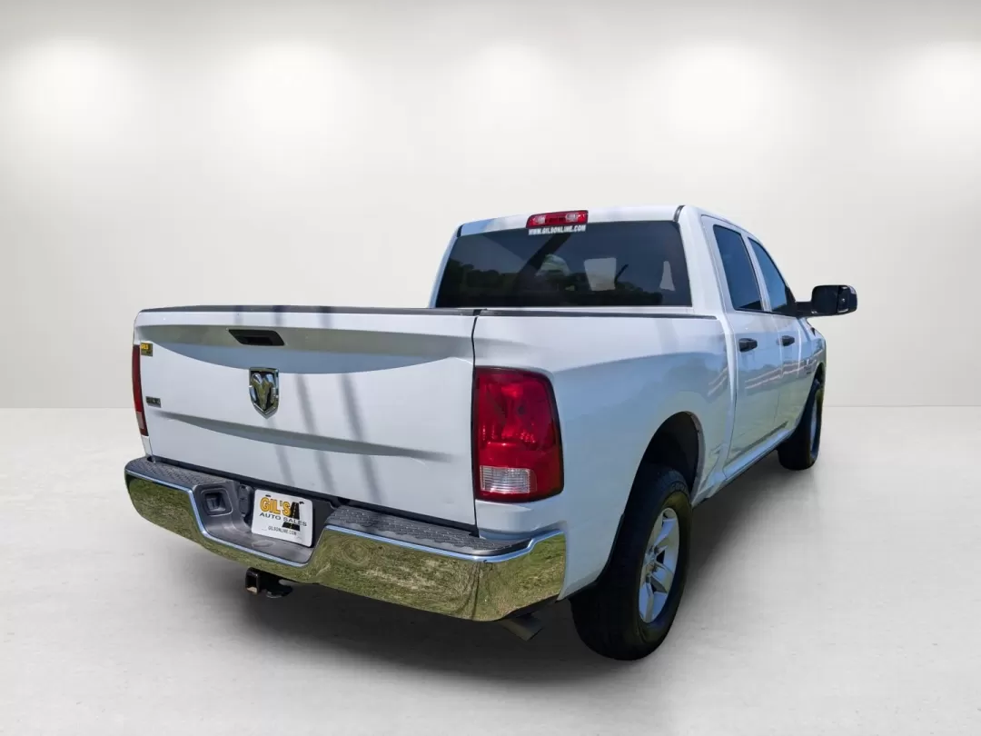 2022 /Diesel Gray/Black Ram 1500 SLT (1C6RR6LGXNS) with an Other engine, located at 804 22nd Ave, Phenix City, AL, 36870, (334) 297-1860, 32.484749, -85.024475 - **Unleash the Power of Adventure with the 2022 Ram 1500 Classic SLT at Gils Auto - Columbus!**<br /> <br /> Are you ready to elevate your driving experience? Whether you're navigating the busy streets of Columbus, GA, or heading out for a weekend adventure, the 2022 Ram 1500 Classic SLT is your perf - Photo#4