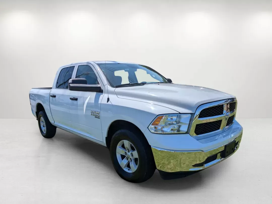 2022 /Diesel Gray/Black Ram 1500 Classic SLT (1C6RR6LGXNS) with an Regular Unleaded V-6 3.6 L/220 engine, 8-Speed Automatic w/OD transmission, located at 5115 14th Ave., Columbus, GA, 31904, (706) 323-0345, 32.511494, -84.971046 - 2022 Ram 1500 Classic SLT - Photo#3