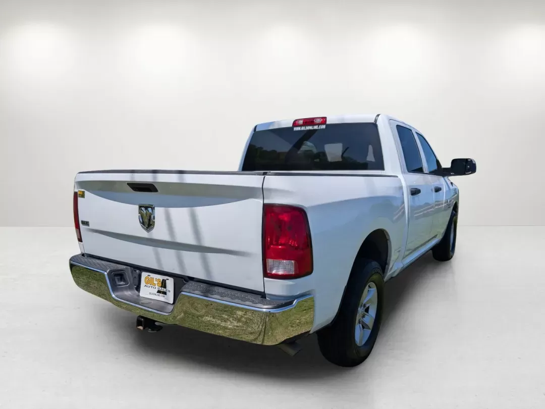 2022 /Diesel Gray/Black Ram 1500 Classic SLT (1C6RR6LGXNS) with an Regular Unleaded V-6 3.6 L/220 engine, 8-Speed Automatic w/OD transmission, located at 5115 14th Ave., Columbus, GA, 31904, (706) 323-0345, 32.511494, -84.971046 - 2022 Ram 1500 Classic SLT - Photo#5