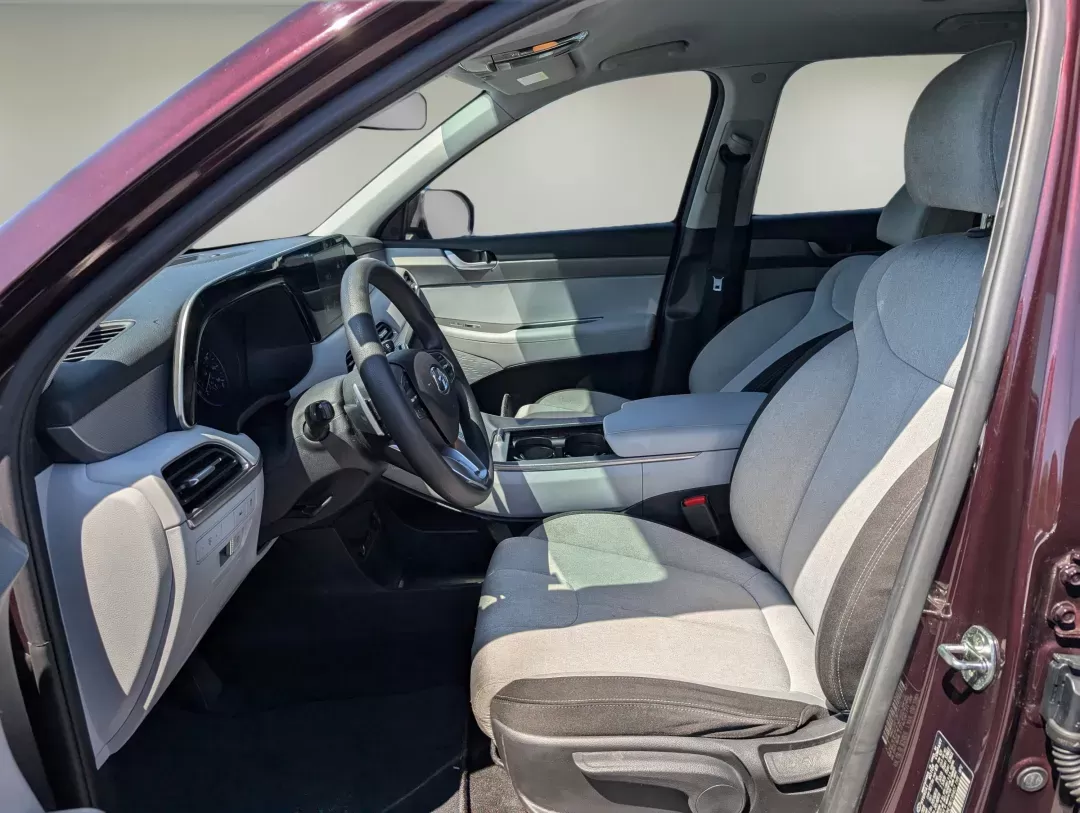 2021 /Gray Hyundai Palisade SE (KM8R1DHE1MU) with an Regular Unleaded V-6 3.8 L/231 engine, 8-Speed Automatic w/OD transmission, located at 521 Old Farm Lane Rd, Prattville, AL, 36066, (334) 325-1505, 32.482460, -86.416367 - 2021 Hyundai Palisade SE - Photo#10