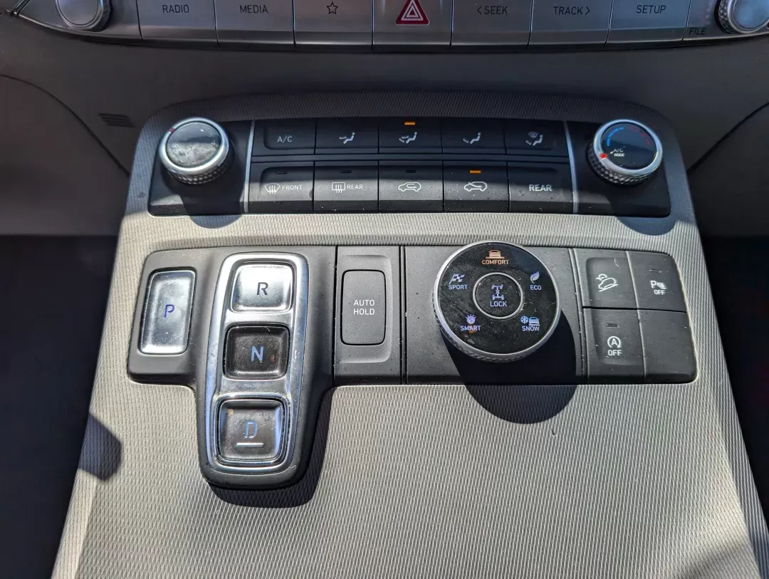 2021 /Gray Hyundai Palisade SE (KM8R1DHE1MU) with an Regular Unleaded V-6 3.8 L/231 engine, 8-Speed Automatic w/OD transmission, located at 521 Old Farm Lane Rd, Prattville, AL, 36066, (334) 325-1505, 32.482460, -86.416367 - 2021 Hyundai Palisade SE - Photo#15