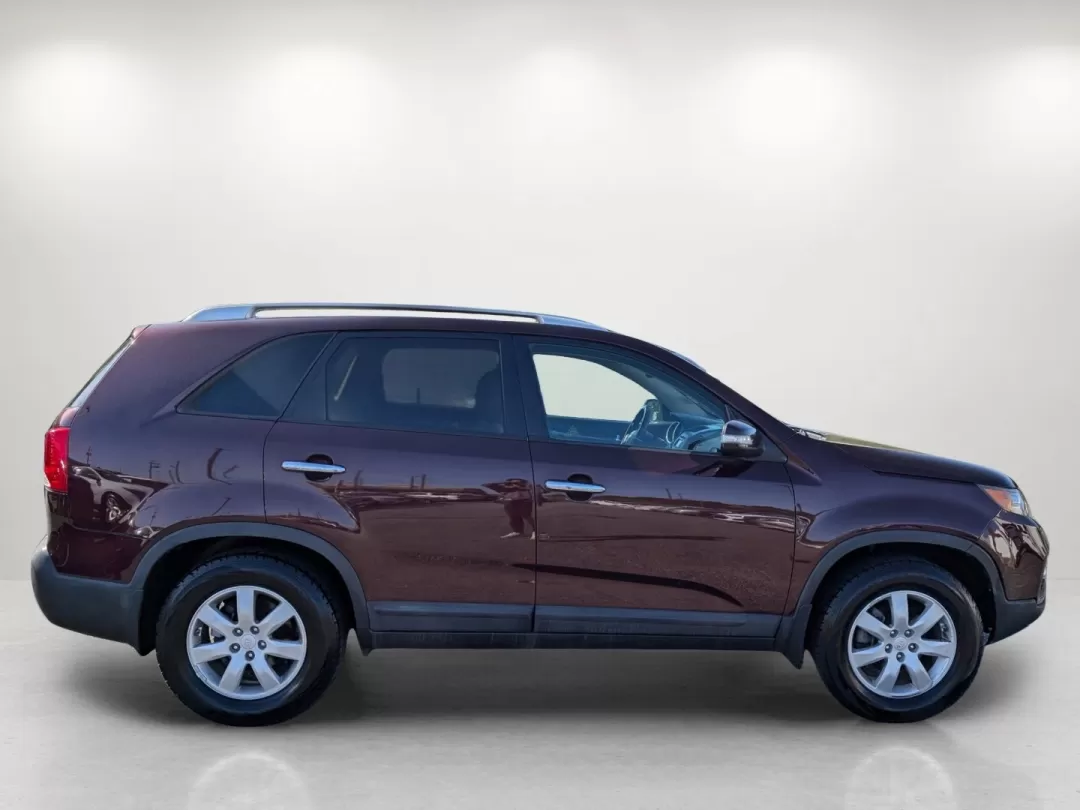 2011 /Beige Kia Sorento LX (5XYKT3A16BG) with an Other engine, located at 3959 U.S. 80 W, Phenix City, AL, 36870, (334) 297-4885, 32.469296, -85.135185 - Are you ready to elevate your family adventures or tackle daily commutes with confidence? Look no further than this stunning 2011 Kia Sorento LX, available now at Gils Auto - Columbus #2. Perfectly designed for growing families and budget-conscious buyers alike, this SUV combines space, comfort, and - Photo#3