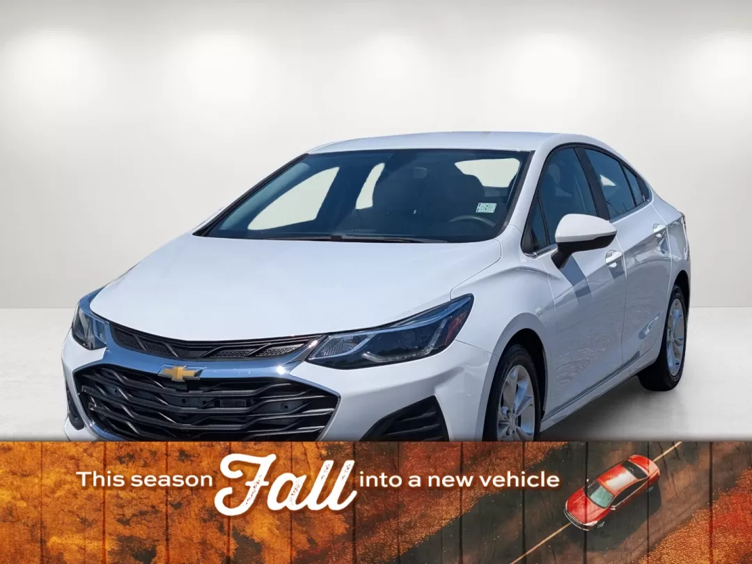 2019 /Jet Black/Galvanized Chevrolet Cruze LT (1G1BE5SM5K7) with an Other engine, located at 7000 Northlake Connector, Columbus, GA, 31904, (706) 987-8085, 32.524975, -84.978134 - 2019 Chevrolet Cruze LT - Photo#0
