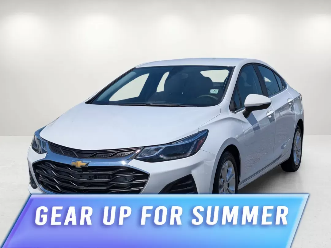 photo of 2019 Chevrolet Cruze LT