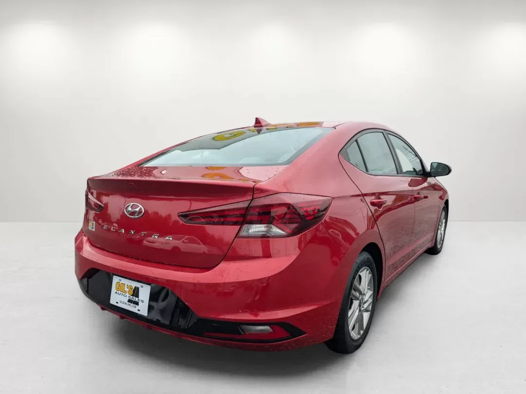 2019 /Gray Hyundai Elantra SEL (5NPD84LF3KH) with an Regular Unleaded I-4 2.0 L/122 engine, 6-Speed Automatic w/OD transmission, located at 5115 14th Ave., Columbus, GA, 31904, (706) 323-0345, 32.511494, -84.971046 - 2019 Hyundai Elantra SEL - Photo#4
