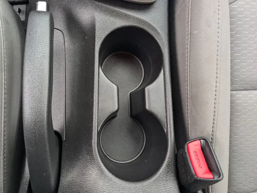 2019 /Gray Hyundai Elantra SEL (5NPD84LF3KH) with an Other engine, located at 7000 Northlake Connector, Columbus, GA, 31904, (706) 987-8085, 32.524975, -84.978134 - **Discover Your Perfect Commuter Companion 2019 Hyundai Elantra SEL at Gils Auto, Phenix City**<br /> <br /> Are you in search of a reliable and stylish vehicle that's perfect for daily commutes, weekend getaways, or family outings? Look no further! The 2019 Hyundai Elantra SEL is not just a car; i - Photo#12