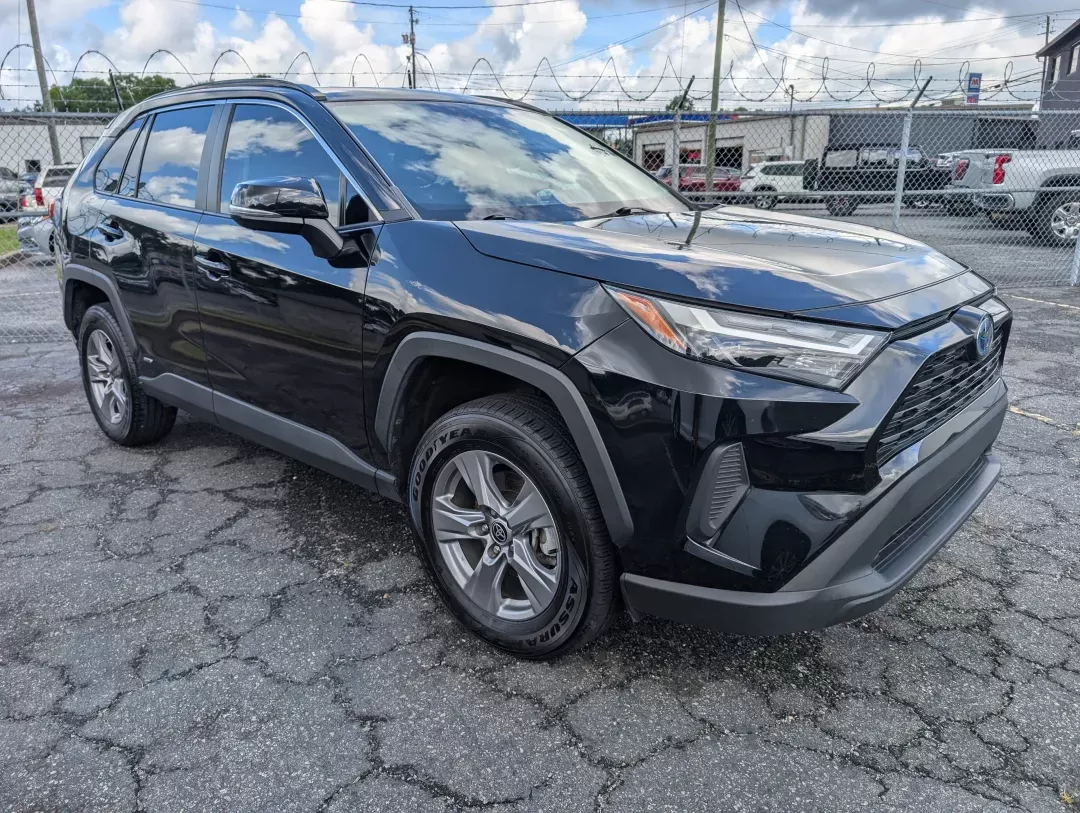 2022 Toyota RAV4 Hybrid XLE (4T3RWRFV6NU) with an Gas/Electric I-4 2.5 L/152 engine, 1-Speed CVT w/OD transmission, located at 3959 U.S. 80 W, Phenix City, AL, 36870, (334) 297-4885, 32.469296, -85.135185 - 2022 Toyota RAV4 Hybrid XLE - Photo#2