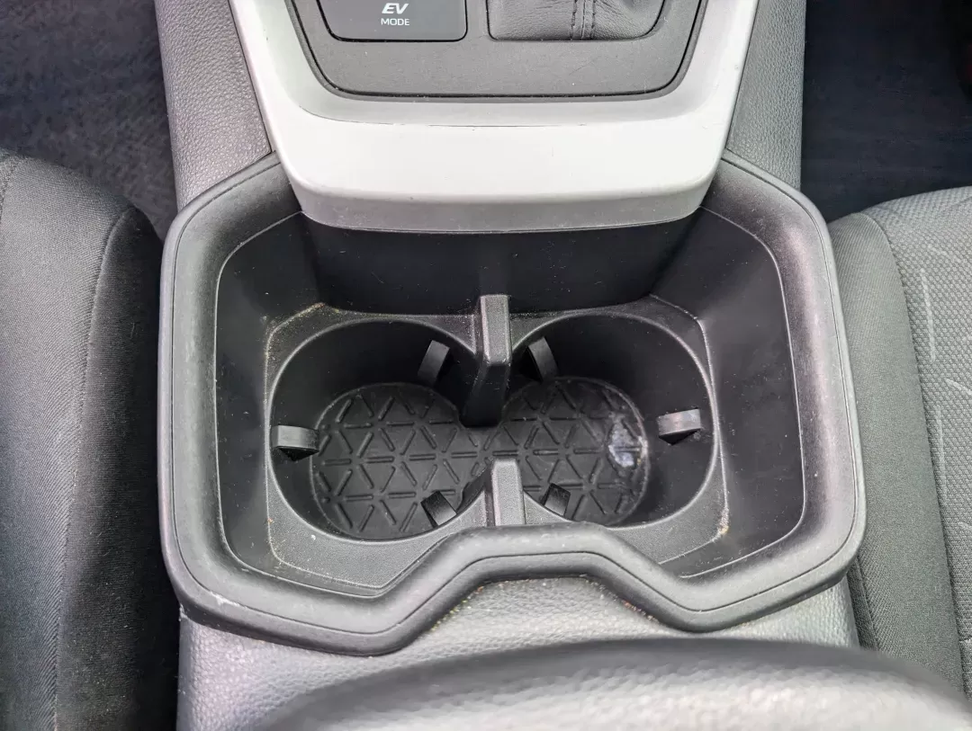 2022 Toyota RAV4 Hybrid XLE (4T3RWRFV6NU) with an Gas/Electric I-4 2.5 L/152 engine, 1-Speed CVT w/OD transmission, located at 3959 U.S. 80 W, Phenix City, AL, 36870, (334) 297-4885, 32.469296, -85.135185 - 2022 Toyota RAV4 Hybrid XLE - Photo#12