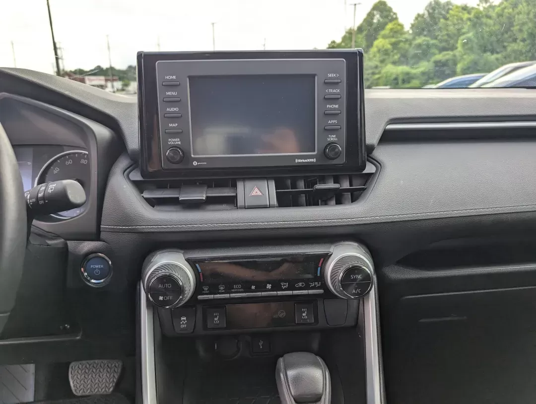 2022 Toyota RAV4 Hybrid XLE (4T3RWRFV6NU) with an Gas/Electric I-4 2.5 L/152 engine, 1-Speed CVT w/OD transmission, located at 3959 U.S. 80 W, Phenix City, AL, 36870, (334) 297-4885, 32.469296, -85.135185 - 2022 Toyota RAV4 Hybrid XLE - Photo#14