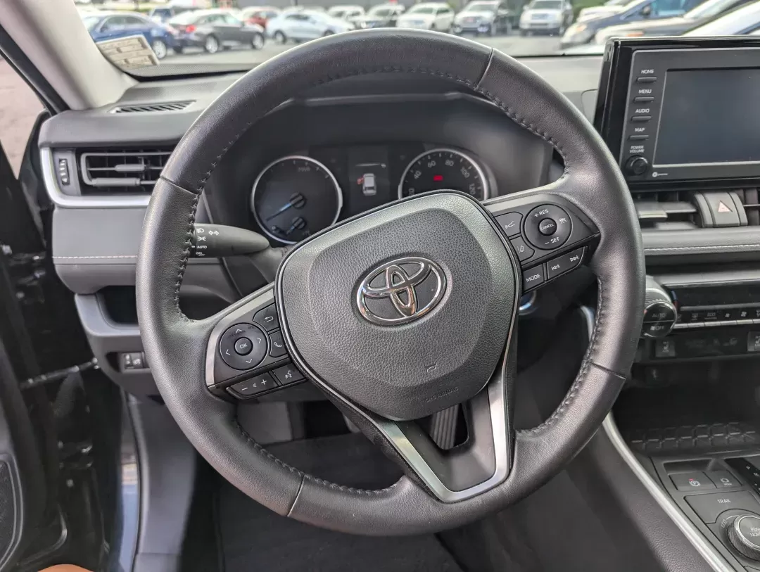2022 Toyota RAV4 Hybrid XLE (4T3RWRFV6NU) with an Gas/Electric I-4 2.5 L/152 engine, 1-Speed CVT w/OD transmission, located at 3959 U.S. 80 W, Phenix City, AL, 36870, (334) 297-4885, 32.469296, -85.135185 - 2022 Toyota RAV4 Hybrid XLE - Photo#15
