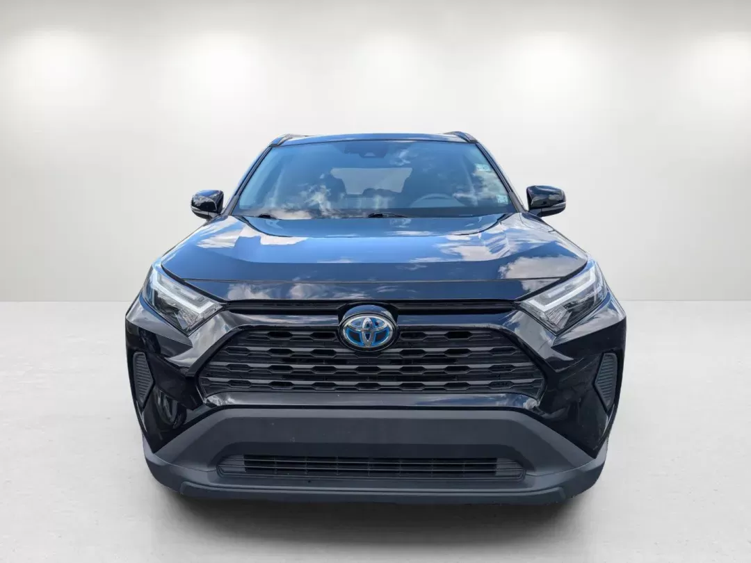2022 Toyota RAV4 Hybrid XLE (4T3RWRFV6NU) with an Gas/Electric I-4 2.5 L/152 engine, 1-Speed CVT w/OD transmission, located at 3959 U.S. 80 W, Phenix City, AL, 36870, (334) 297-4885, 32.469296, -85.135185 - 2022 Toyota RAV4 Hybrid XLE - Photo#2