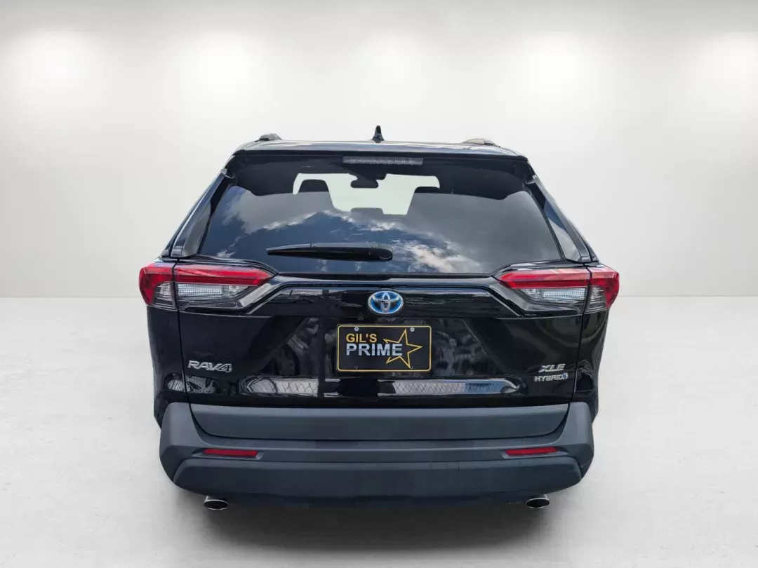 2022 Toyota RAV4 Hybrid XLE (4T3RWRFV6NU) with an Gas/Electric I-4 2.5 L/152 engine, 1-Speed CVT w/OD transmission, located at 3959 U.S. 80 W, Phenix City, AL, 36870, (334) 297-4885, 32.469296, -85.135185 - 2022 Toyota RAV4 Hybrid XLE - Photo#6