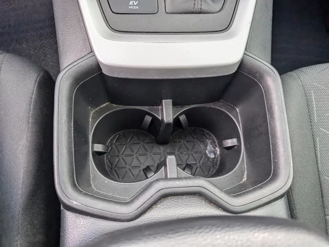 2022 Toyota RAV4 Hybrid XLE (4T3RWRFV6NU) with an Gas/Electric I-4 2.5 L/152 engine, 1-Speed CVT w/OD transmission, located at 3959 U.S. 80 W, Phenix City, AL, 36870, (334) 297-4885, 32.469296, -85.135185 - 2022 Toyota RAV4 Hybrid XLE - Photo#13