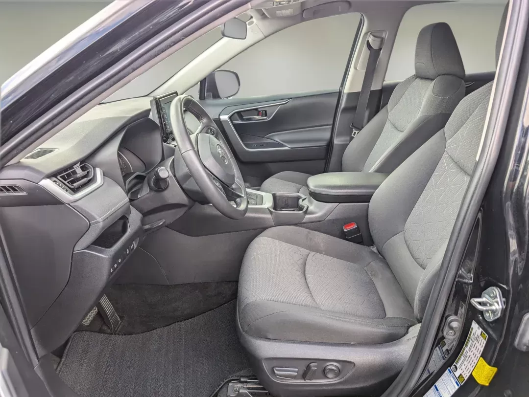 2022 Toyota RAV4 Hybrid XLE (4T3RWRFV6NU) with an Other engine, located at 1430 Gateway Drive, Opelika, AL, 36801, (334) 239-0944, 32.637871, -85.409790 - **Hit the Road in Style with the 2022 Toyota RAV4 Hybrid XLE! Perfect for Your Next Family Adventure**<br /> <br /> Are you ready to elevate your family road trips while keeping your budget intact? Look no further than this stunning 2022 Toyota RAV4 Hybrid XLE, now available at Gils Auto in Phenix C - Photo#9