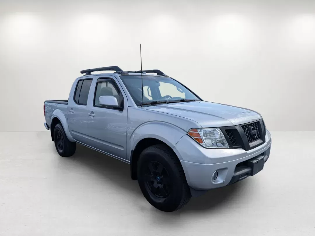 2012 /Graphite/Red Nissan Frontier PRO-4X (1N6AD0EV9CC) with an Gas V6 4.0L/241 engine, 5-Speed Automatic transmission, located at 3959 U.S. 80 W, Phenix City, AL, 36870, (334) 297-4885, 32.469296, -85.135185 - 2012 Nissan Frontier PRO-4X - Photo#2