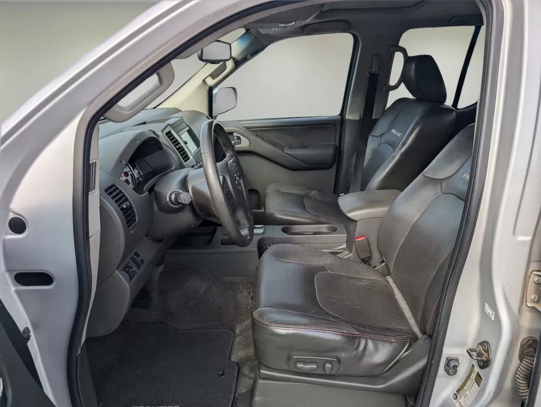 2012 /Graphite/Red Nissan Frontier PRO-4X (1N6AD0EV9CC) with an Gas V6 4.0L/241 engine, 5-Speed Automatic transmission, located at 3959 U.S. 80 W, Phenix City, AL, 36870, (334) 297-4885, 32.469296, -85.135185 - 2012 Nissan Frontier PRO-4X - Photo#9