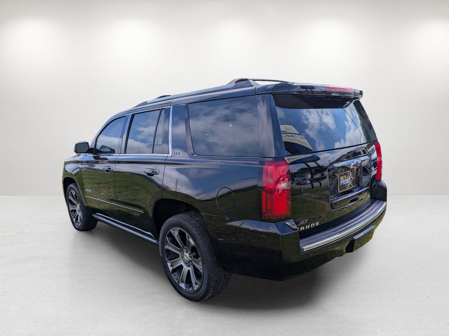 2015 /Jet Black Chevrolet Tahoe LTZ (1GNSKCKC7FR) with an Gas/Ethanol V8 5.3L/ engine, 6-Speed Automatic transmission, located at 7000 Northlake Connector, Columbus, GA, 31904, (706) 987-8085, 32.524975, -84.978134 - 2015 Chevrolet Tahoe LTZ - Photo#6