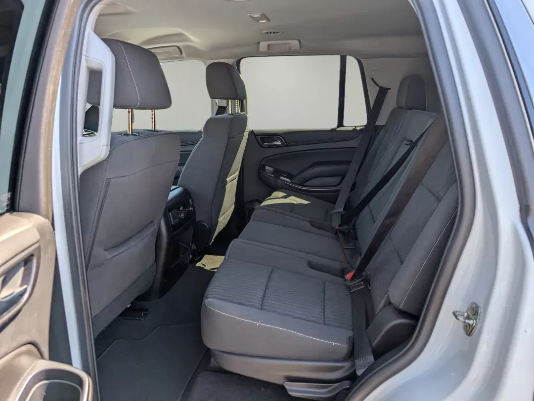 2020 /Jet Black GMC Yukon SLE (1GKS1AKC4LR) with an Gas V8 5.3L/325 engine, 6-Speed Automatic transmission, located at 804 22nd Ave, Phenix City, AL, 36870, (334) 297-1860, 32.484749, -85.024475 - 2020 GMC Yukon SLE - Photo#11