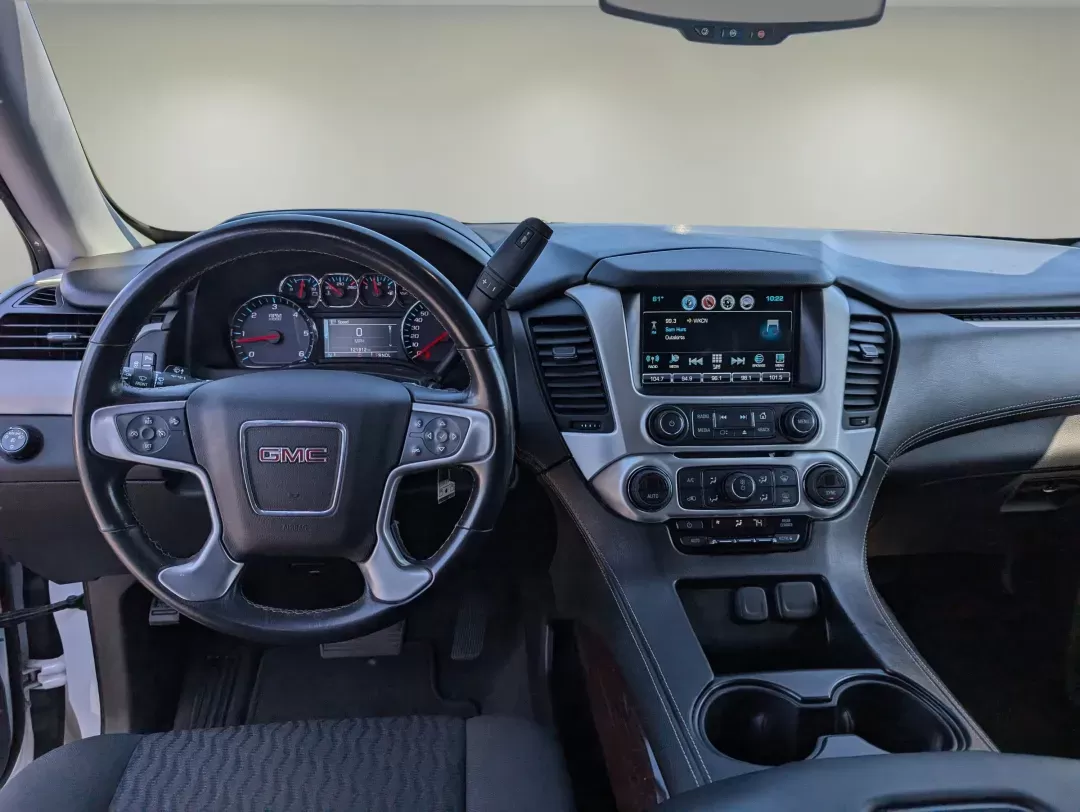 2020 /Jet Black GMC Yukon SLE (1GKS1AKC4LR) with an Gas V8 5.3L/325 engine, 6-Speed Automatic transmission, located at 804 22nd Ave, Phenix City, AL, 36870, (334) 297-1860, 32.484749, -85.024475 - 2020 GMC Yukon SLE - Photo#13