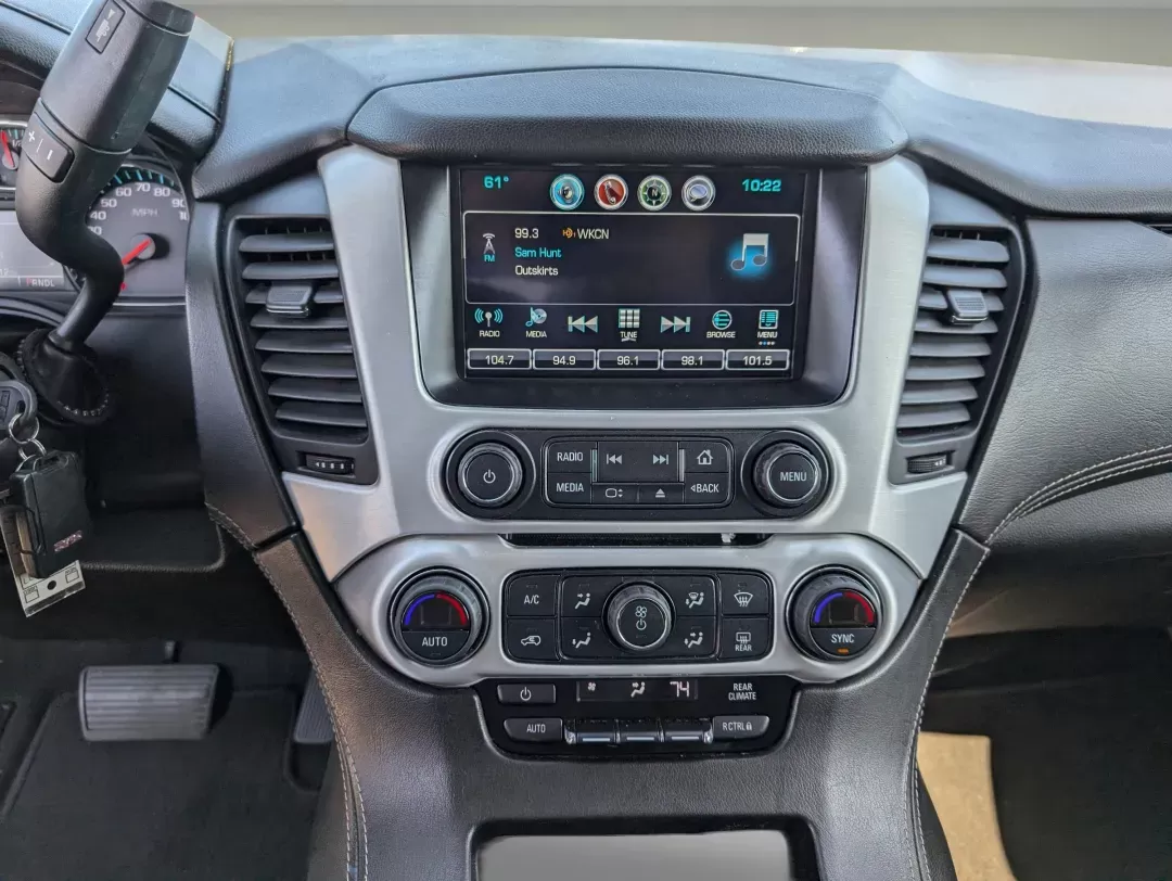 2020 /Jet Black GMC Yukon SLE (1GKS1AKC4LR) with an Gas V8 5.3L/325 engine, 6-Speed Automatic transmission, located at 804 22nd Ave, Phenix City, AL, 36870, (334) 297-1860, 32.484749, -85.024475 - 2020 GMC Yukon SLE - Photo#15