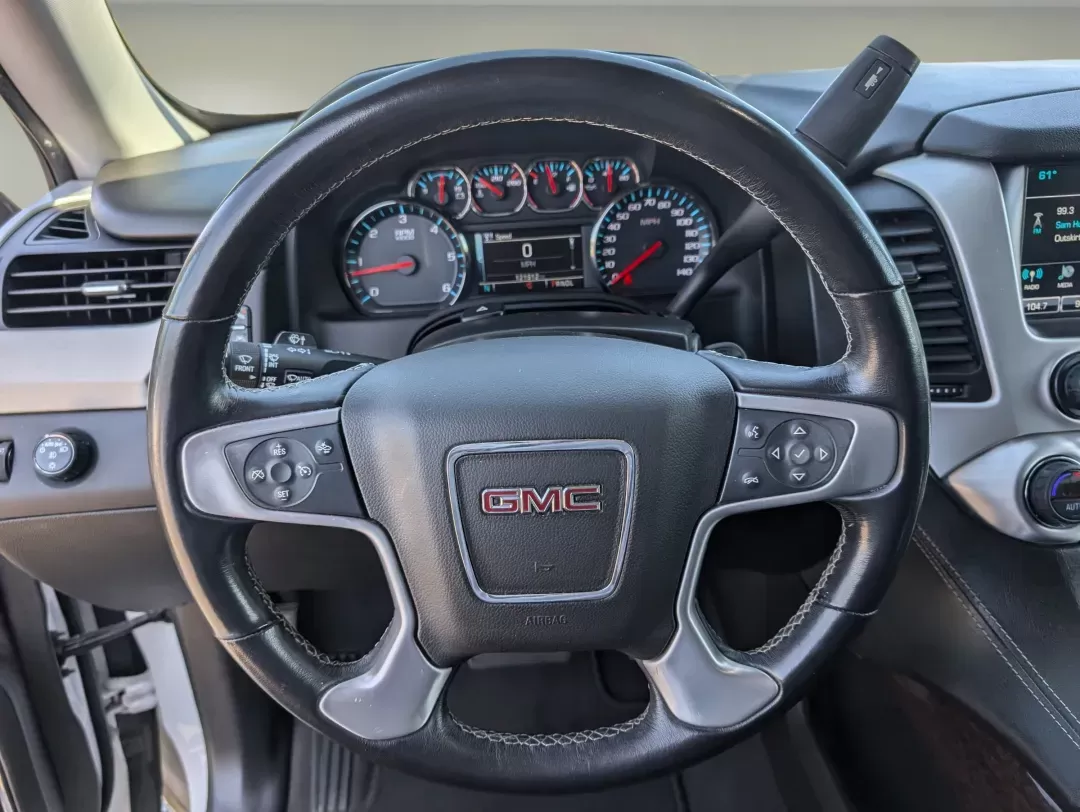 2020 /Jet Black GMC Yukon SLE (1GKS1AKC4LR) with an Gas V8 5.3L/325 engine, 6-Speed Automatic transmission, located at 804 22nd Ave, Phenix City, AL, 36870, (334) 297-1860, 32.484749, -85.024475 - 2020 GMC Yukon SLE - Photo#16