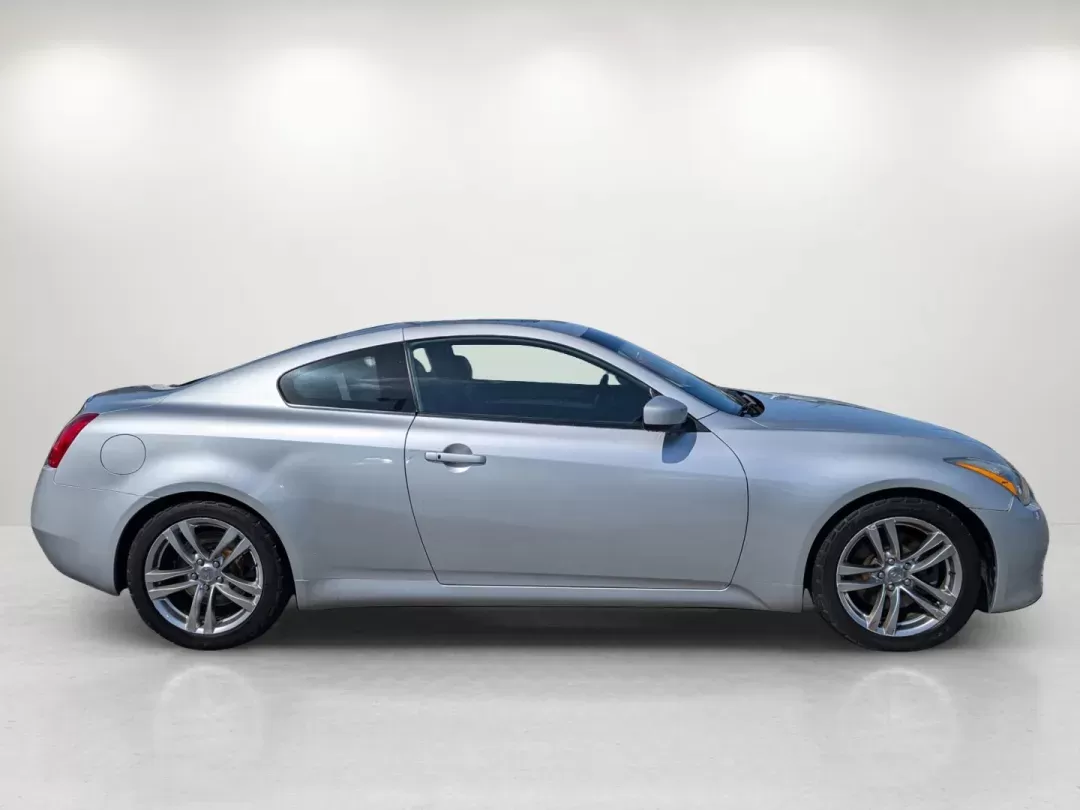 2008 Infiniti G37 Coupe (JNKCV64E78M) with an Gas V6 3.7L/225 engine, located at 804 22nd Ave, Phenix City, AL, 36870, (334) 297-1860, 32.484749, -85.024475 - 2008 Infiniti G37 Coupe - Photo#3