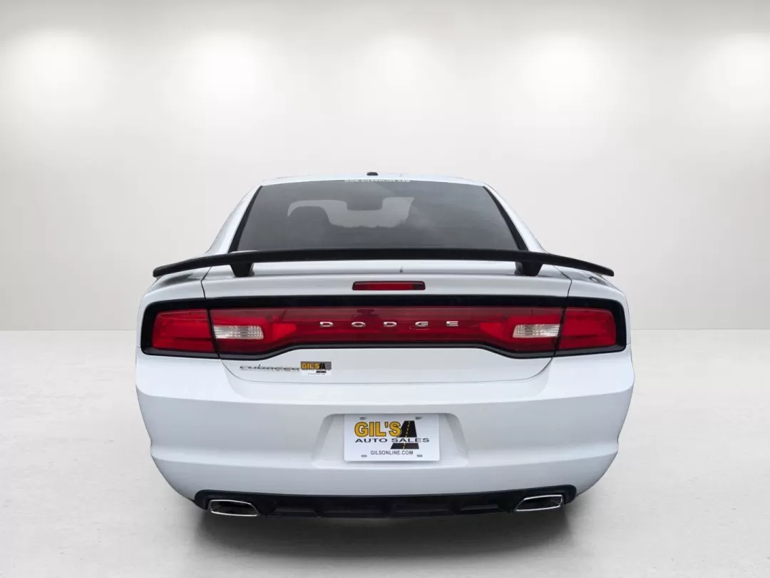 2012 /Black/Light Frost Beige Interior Dodge Charger SE (2C3CDXBG6CH) with an Other engine, located at 3959 U.S. 80 W, Phenix City, AL, 36870, (334) 297-4885, 32.469296, -85.135185 - **Discover Your Next Adventure with the 2012 Dodge Charger SE at Gils Auto!**<br /> <br /> Are you ready to elevate your driving experience? Whether you're a daily commuter navigating the streets of Phenix City or a family seeking a reliable vehicle for weekend getaways, the 2012 Dodge Charger SE is - Photo#5