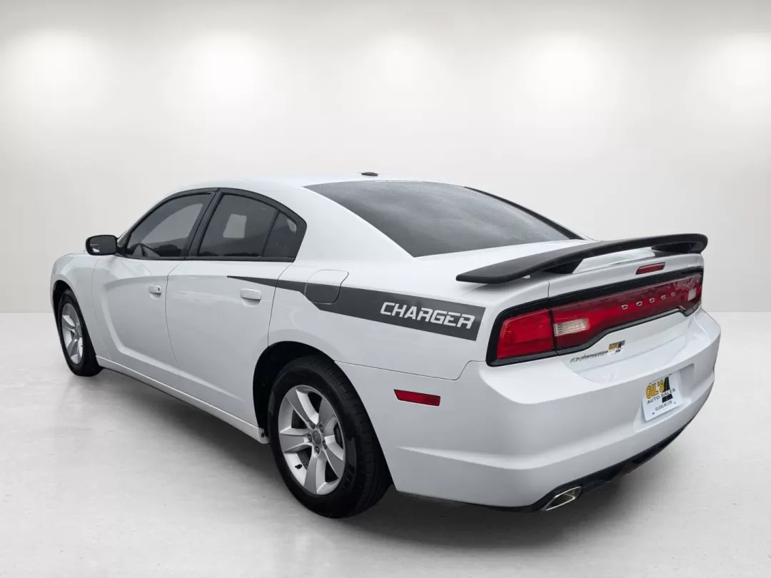 2012 /Black/Light Frost Beige Interior Dodge Charger SE (2C3CDXBG6CH) with an Other engine, located at 3959 U.S. 80 W, Phenix City, AL, 36870, (334) 297-4885, 32.469296, -85.135185 - **Discover Your Next Adventure with the 2012 Dodge Charger SE at Gils Auto!**<br /> <br /> Are you ready to elevate your driving experience? Whether you're a daily commuter navigating the streets of Phenix City or a family seeking a reliable vehicle for weekend getaways, the 2012 Dodge Charger SE is - Photo#6