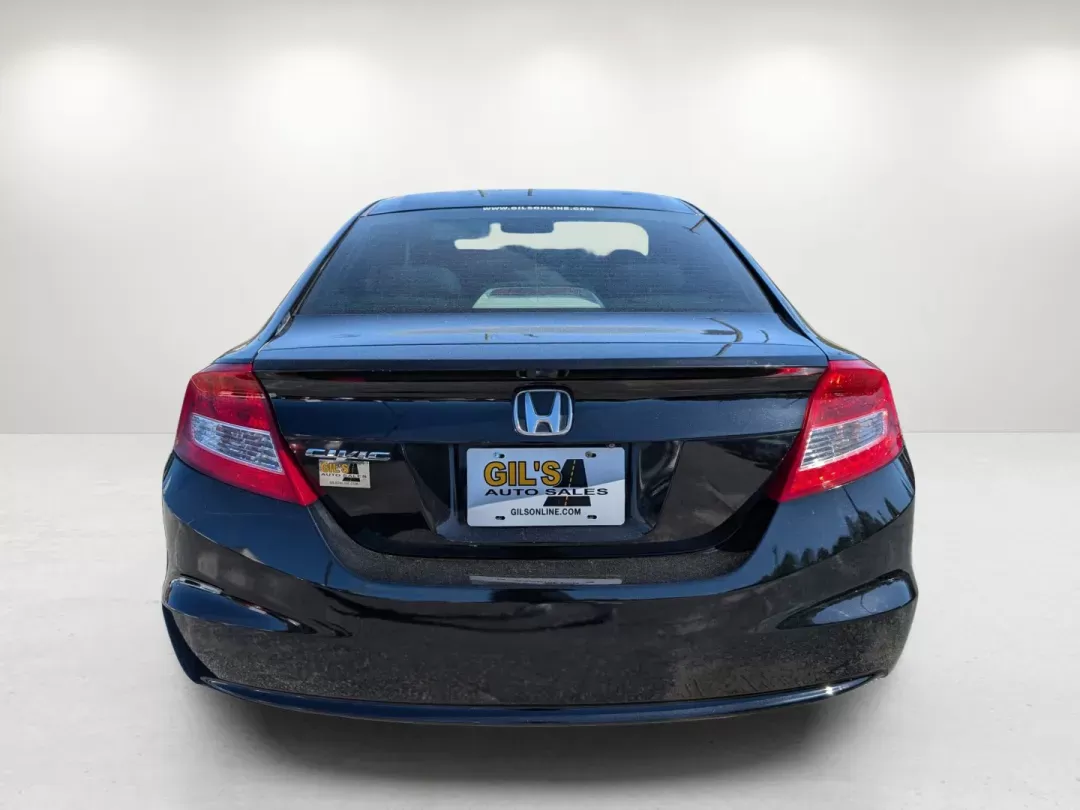 2013 Honda Civic Cpe LX (2HGFG3B57DH) with an Gas I4 1.8L/110 engine, 5-Speed Automatic transmission, located at 1430 Gateway Drive, Opelika, AL, 36801, (334) 239-0944, 32.637871, -85.409790 - 2013 Honda Civic Cpe LX - Photo#5