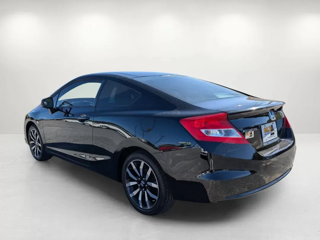 2013 Honda Civic Cpe LX (2HGFG3B57DH) with an Gas I4 1.8L/110 engine, 5-Speed Automatic transmission, located at 1430 Gateway Drive, Opelika, AL, 36801, (334) 239-0944, 32.637871, -85.409790 - 2013 Honda Civic Cpe LX - Photo#6